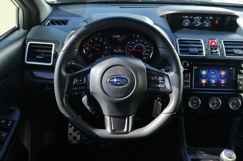Subaru WRX Vehicle Full-screen Gallery Image 26