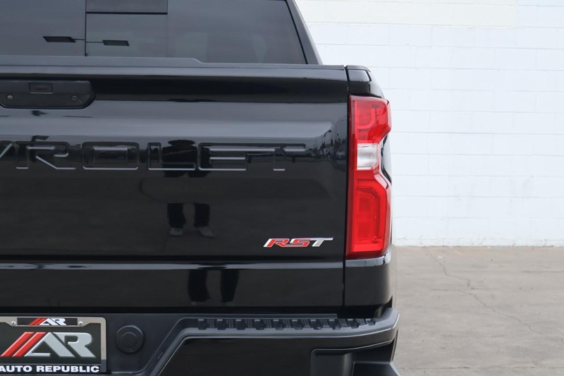 Chevrolet Silverado 1500 Vehicle Full-screen Gallery Image 07