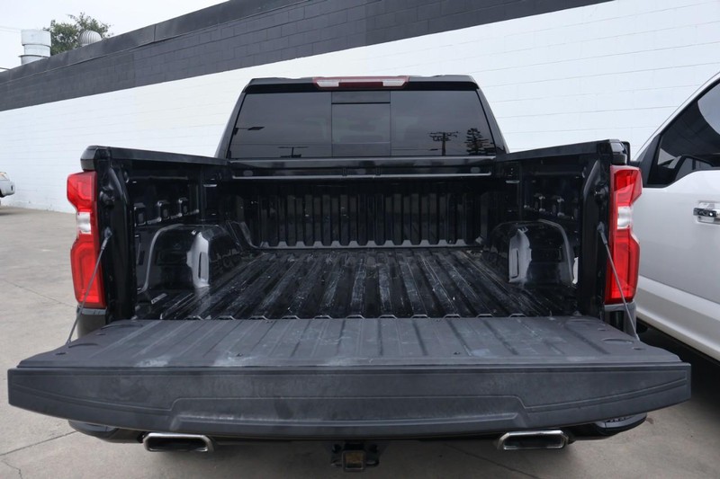 Chevrolet Silverado 1500 Vehicle Full-screen Gallery Image 09