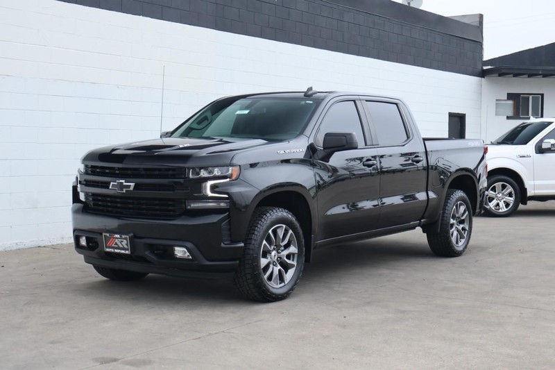 Chevrolet Silverado 1500 Vehicle Full-screen Gallery Image 15