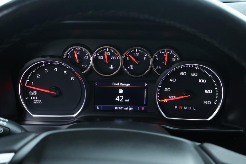 Chevrolet Silverado 1500 Vehicle Full-screen Gallery Image 30