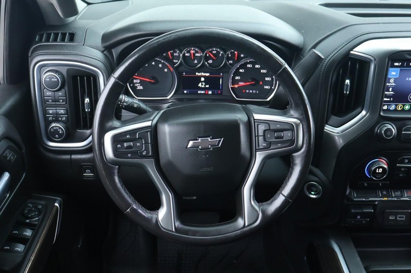 Chevrolet Silverado 1500 Vehicle Full-screen Gallery Image 31