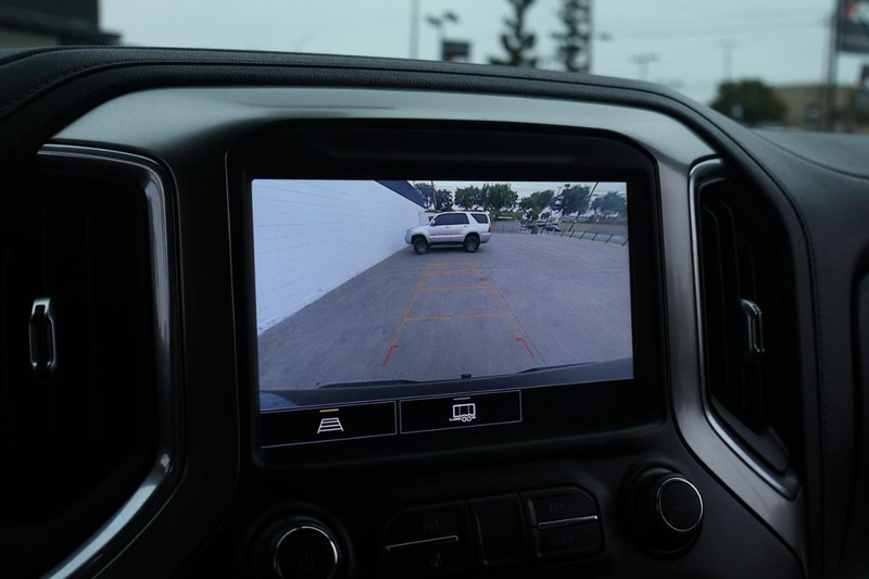 Chevrolet Silverado 1500 Vehicle Full-screen Gallery Image 37