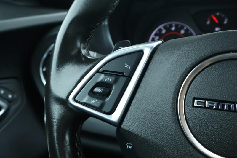 Chevrolet Camaro Vehicle Full-screen Gallery Image 27