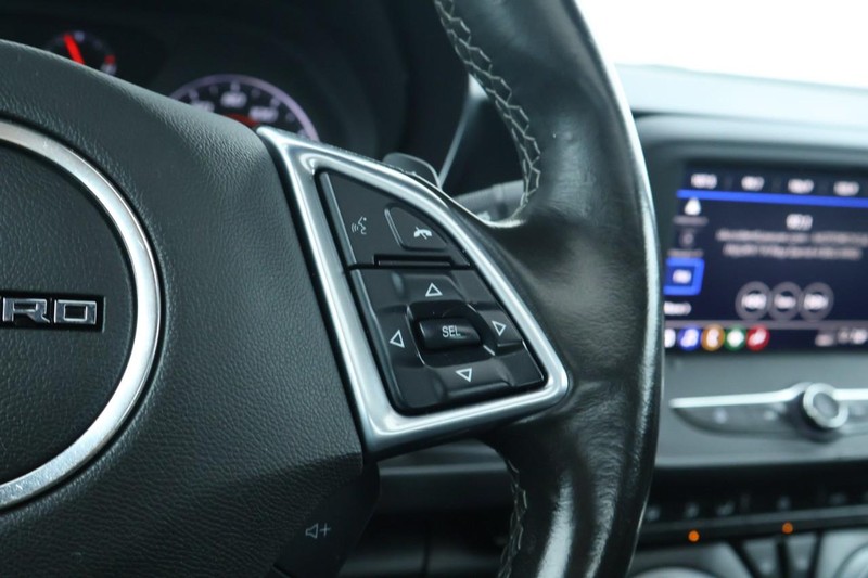 Chevrolet Camaro Vehicle Full-screen Gallery Image 28