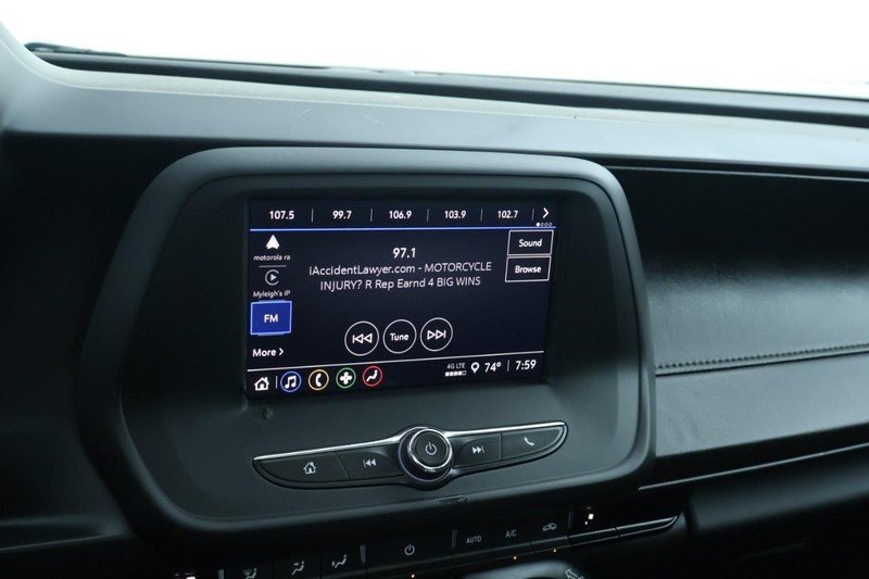 Chevrolet Camaro Vehicle Full-screen Gallery Image 30