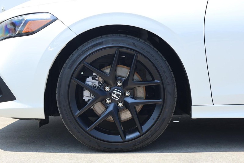 Honda Civic Si Vehicle Full-screen Gallery Image 17