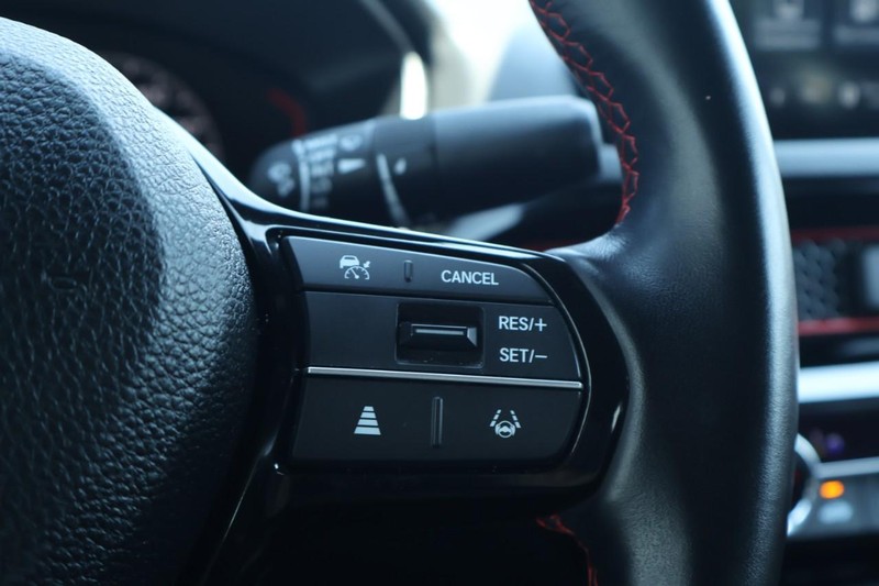 Honda Civic Si Vehicle Full-screen Gallery Image 32