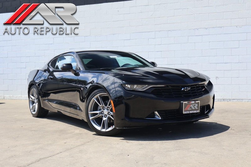 Chevrolet Camaro Vehicle Full-screen Gallery Image 01