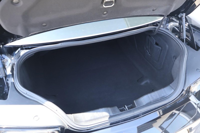 Chevrolet Camaro Vehicle Full-screen Gallery Image 08