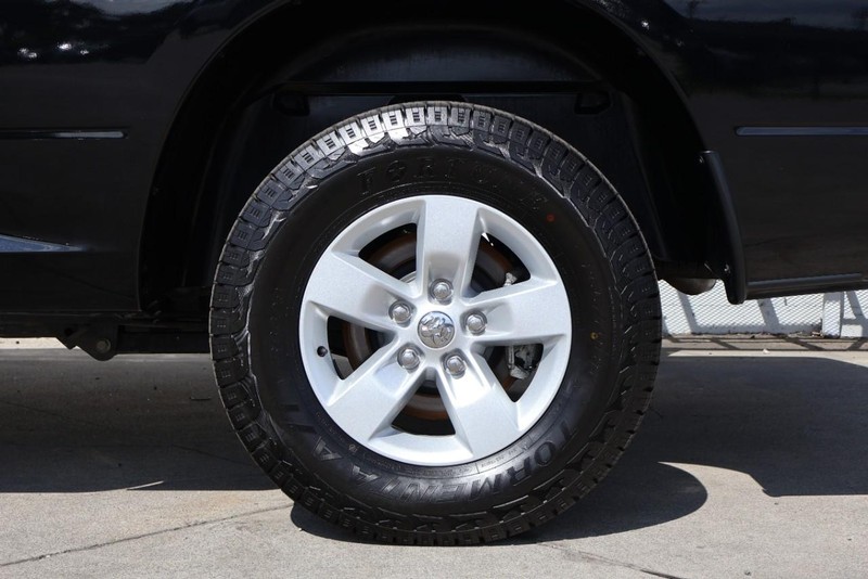 Ram 1500 Classic Vehicle Full-screen Gallery Image 14