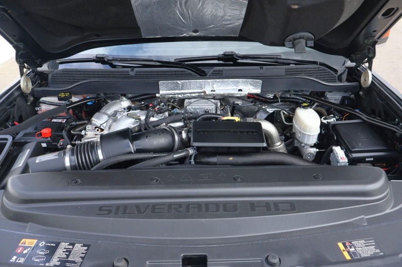 Chevrolet Silverado 2500HD Vehicle Full-screen Gallery Image 17