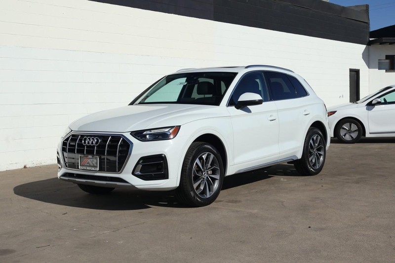 Audi Q5 Vehicle Full-screen Gallery Image 13