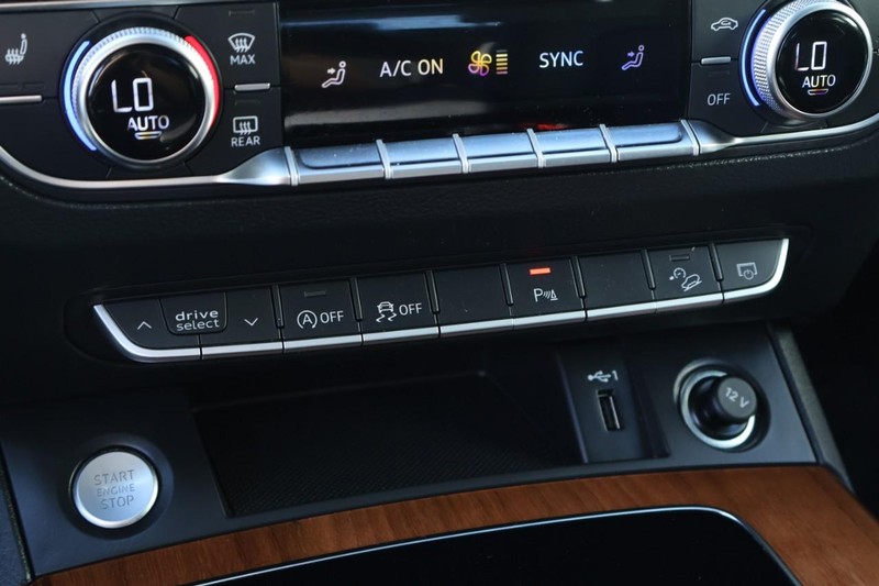 Audi Q5 Vehicle Full-screen Gallery Image 39