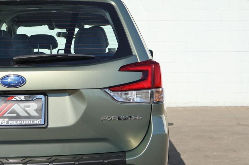 Subaru Forester Vehicle Full-screen Gallery Image 07