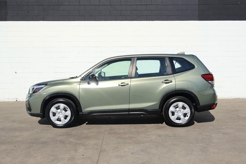 Subaru Forester Vehicle Full-screen Gallery Image 11