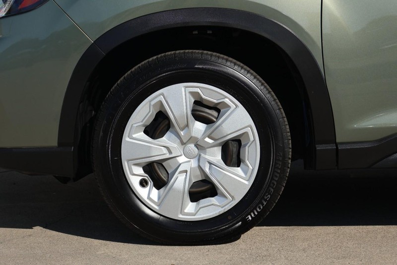 Subaru Forester Vehicle Full-screen Gallery Image 14