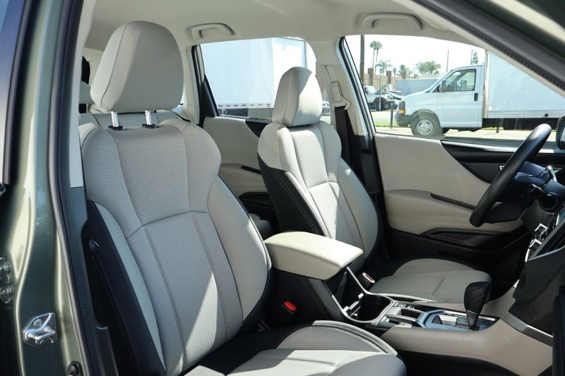 Subaru Forester Vehicle Full-screen Gallery Image 21