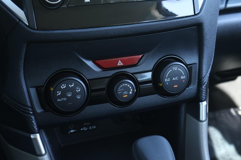 Subaru Forester Vehicle Full-screen Gallery Image 28