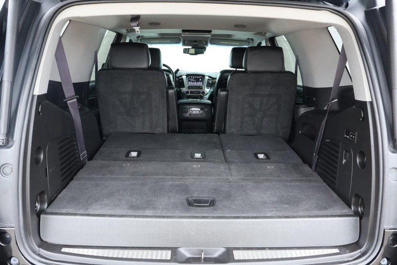 GMC Yukon Vehicle Full-screen Gallery Image 11