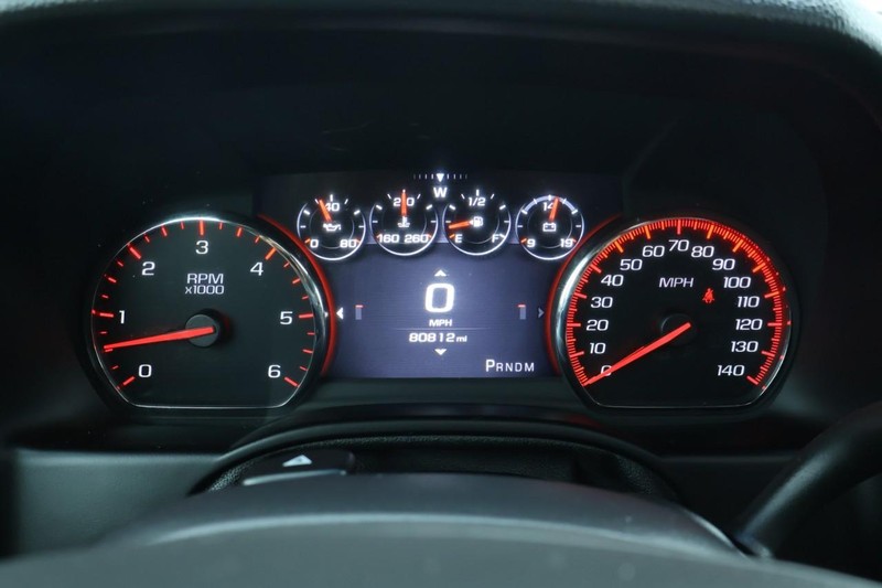 GMC Yukon Vehicle Full-screen Gallery Image 37