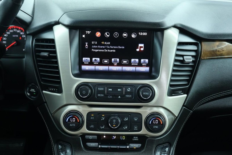 GMC Yukon Vehicle Full-screen Gallery Image 43