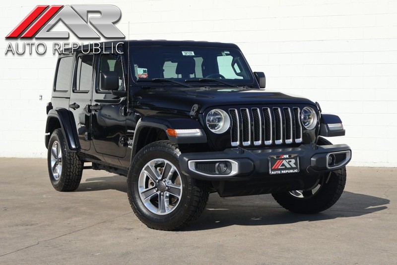 Jeep Wrangler Unlimited Vehicle Full-screen Gallery Image 01