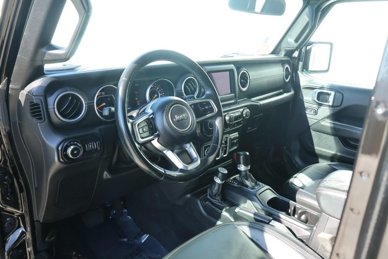 Jeep Wrangler Unlimited Vehicle Full-screen Gallery Image 18