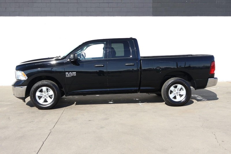 Ram 1500 Classic Vehicle Full-screen Gallery Image 11