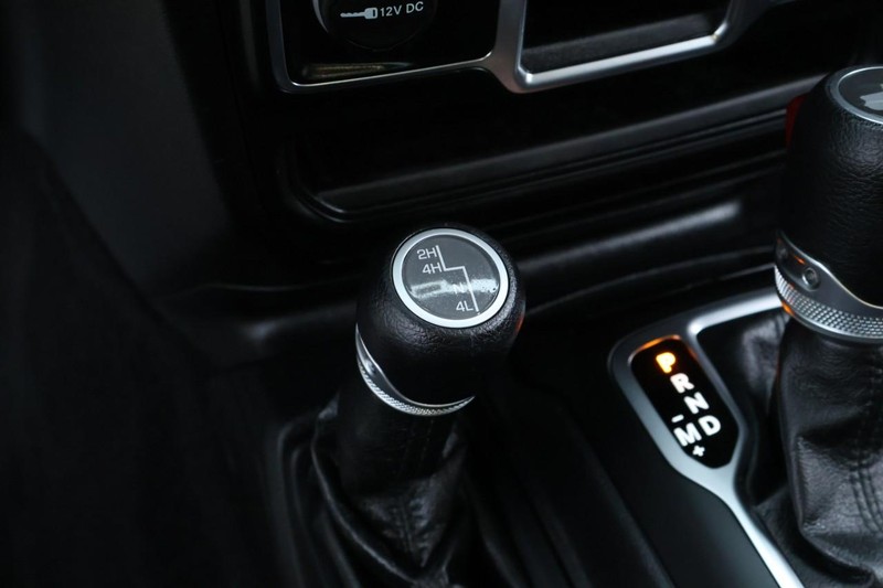 Jeep Wrangler Vehicle Full-screen Gallery Image 35