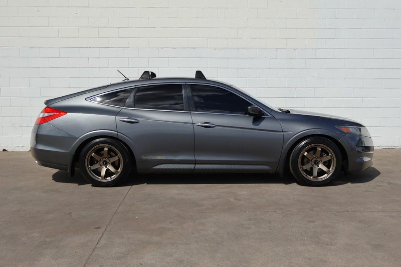 Honda Accord Crosstour Vehicle Full-screen Gallery Image 04