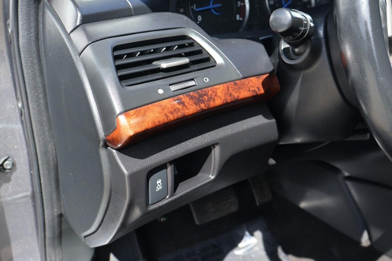 Honda Accord Crosstour Vehicle Full-screen Gallery Image 20