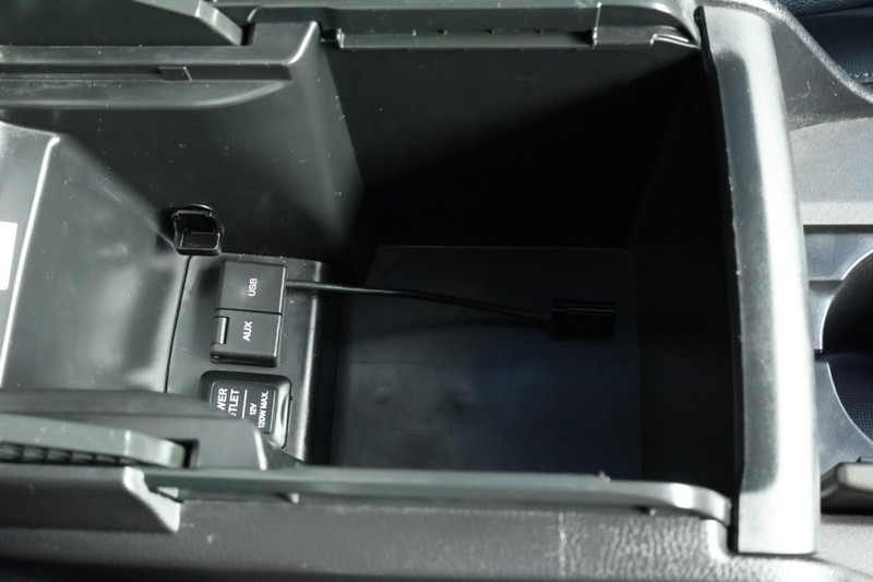 Honda Accord Crosstour Vehicle Full-screen Gallery Image 38