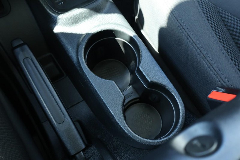 Jeep Wrangler Vehicle Full-screen Gallery Image 34