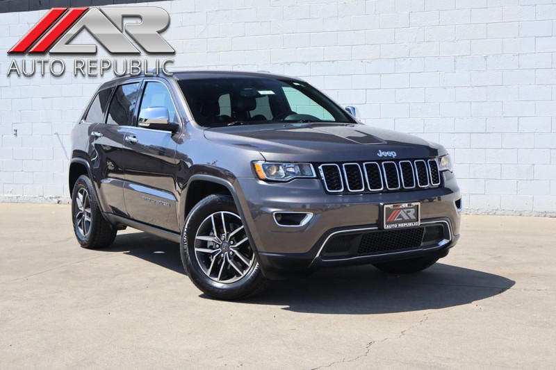 Jeep Grand Cherokee Vehicle Full-screen Gallery Image 01