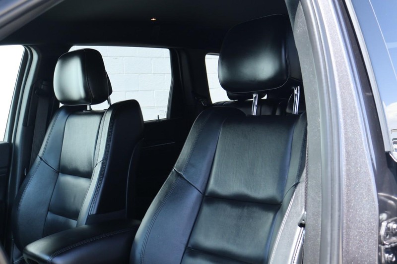 Jeep Grand Cherokee Vehicle Full-screen Gallery Image 22