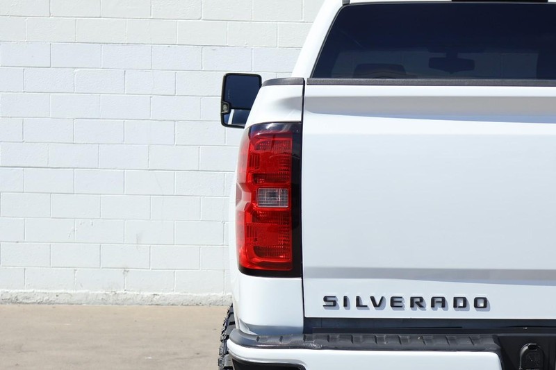 Chevrolet Silverado 1500 Vehicle Full-screen Gallery Image 07