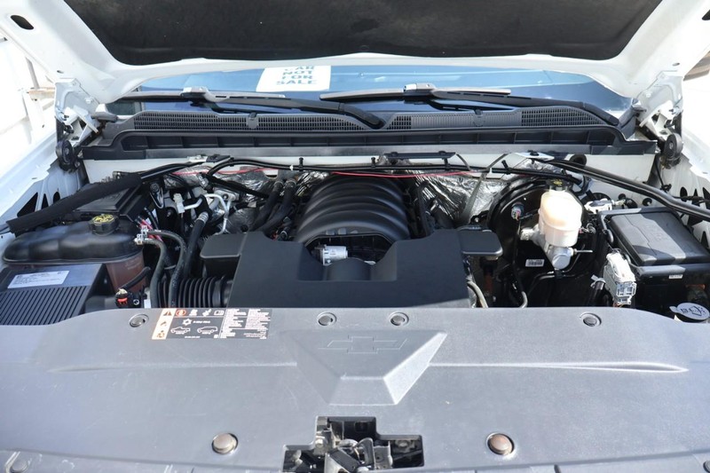 Chevrolet Silverado 1500 Vehicle Full-screen Gallery Image 15