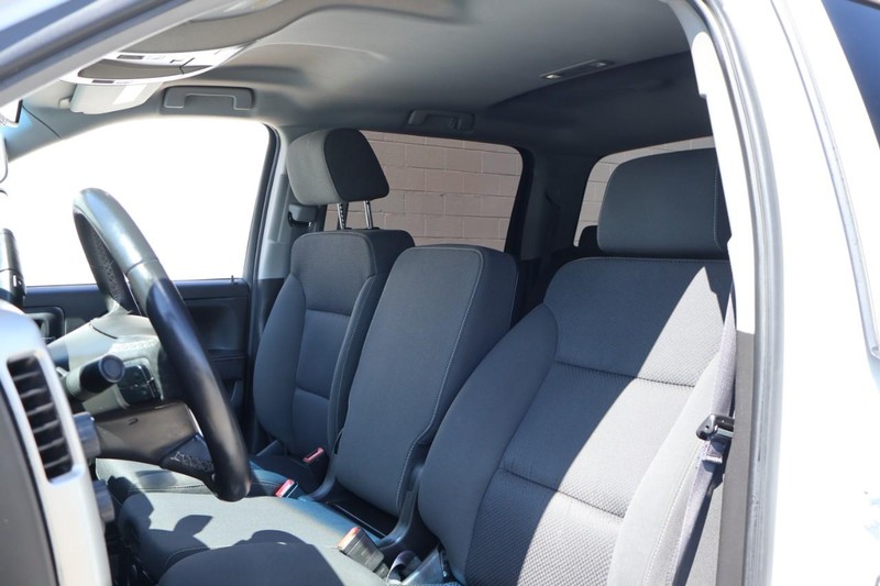 Chevrolet Silverado 1500 Vehicle Full-screen Gallery Image 20