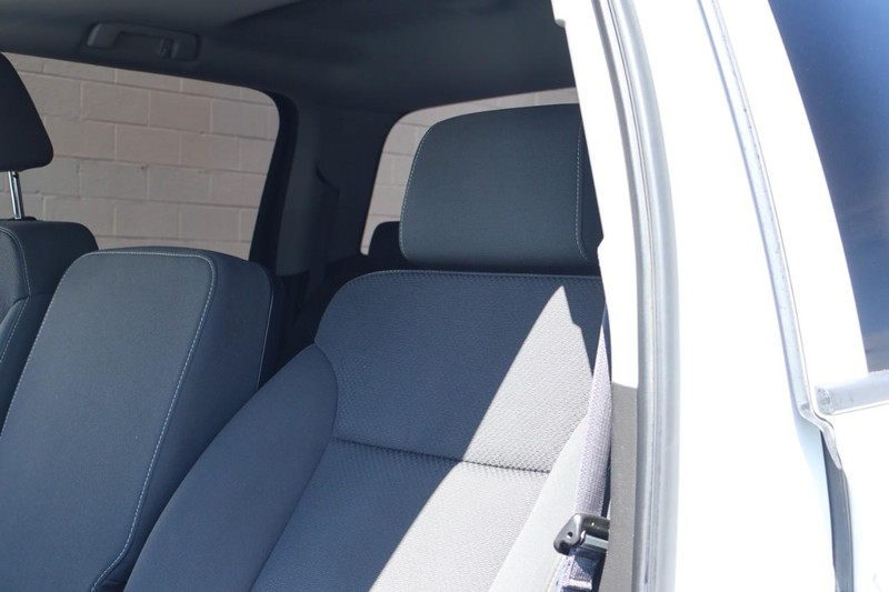 Chevrolet Silverado 1500 Vehicle Full-screen Gallery Image 21