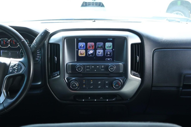 Chevrolet Silverado 1500 Vehicle Full-screen Gallery Image 31