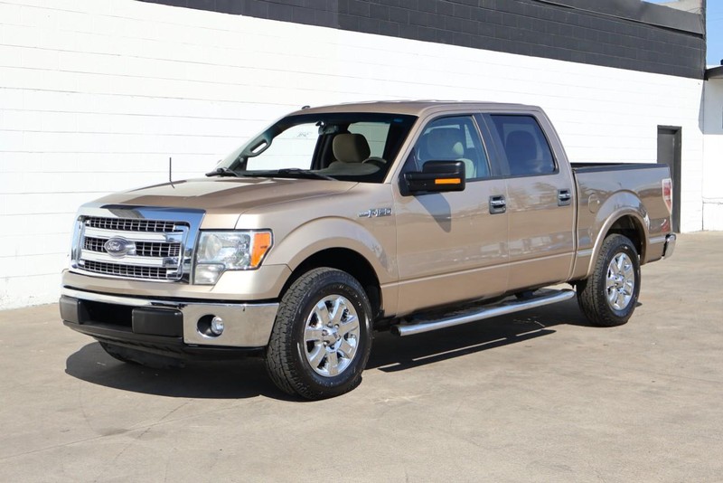 Ford F-150 Vehicle Full-screen Gallery Image 13