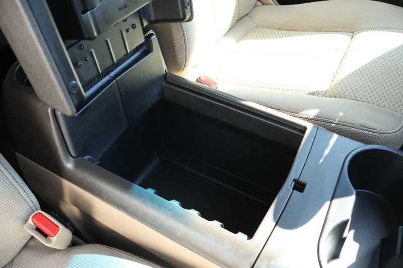 Ford F-150 Vehicle Full-screen Gallery Image 38