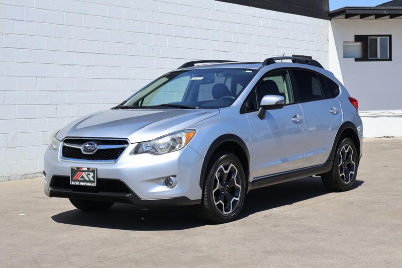 Subaru XV Crosstrek Vehicle Full-screen Gallery Image 12