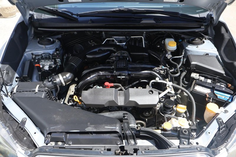 Subaru XV Crosstrek Vehicle Full-screen Gallery Image 13