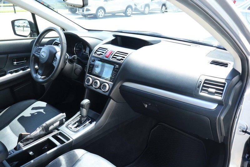 Subaru XV Crosstrek Vehicle Full-screen Gallery Image 21