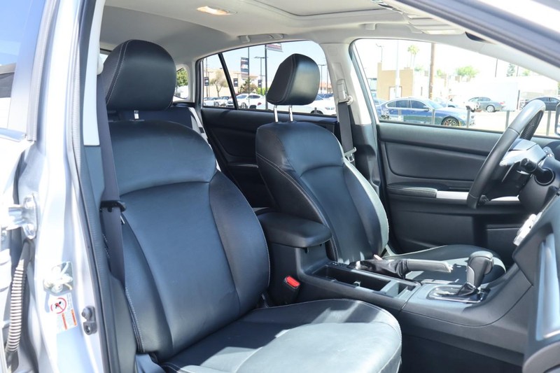 Subaru XV Crosstrek Vehicle Full-screen Gallery Image 22