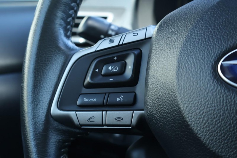 Subaru XV Crosstrek Vehicle Full-screen Gallery Image 27