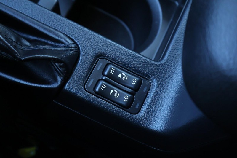 Subaru XV Crosstrek Vehicle Full-screen Gallery Image 35