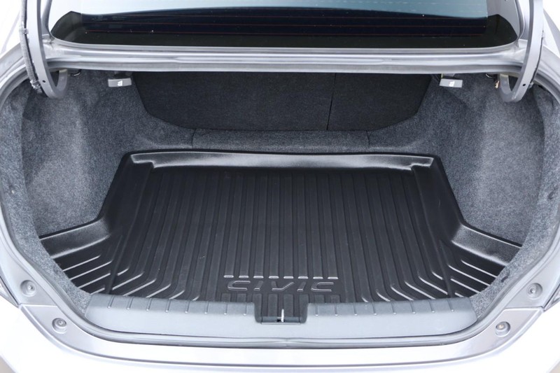 Honda Civic Si Coupe Vehicle Full-screen Gallery Image 10